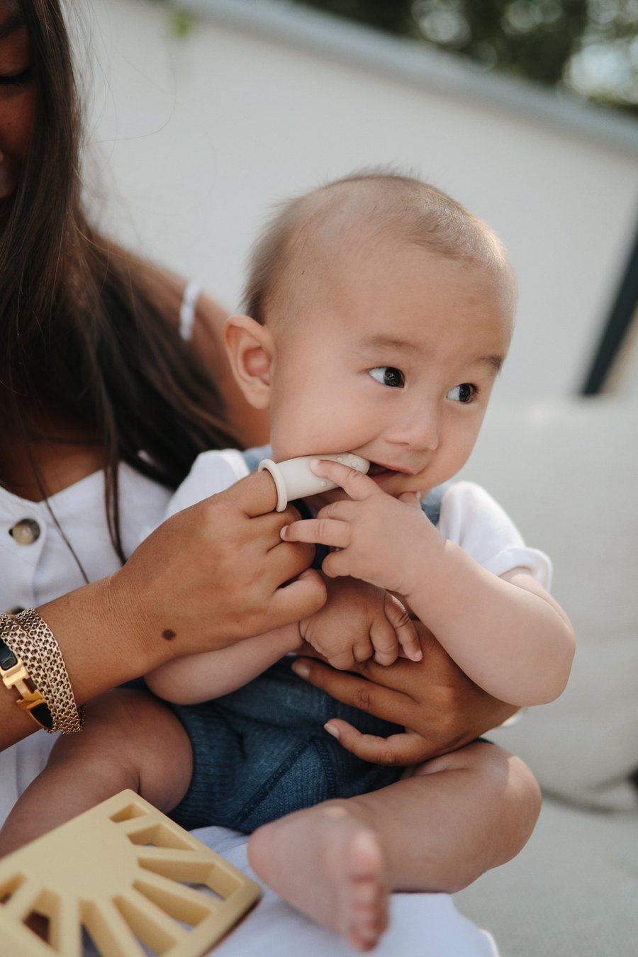 Mushie - Finger Toothbrush (Shifting Sand/Cambridge Blue)