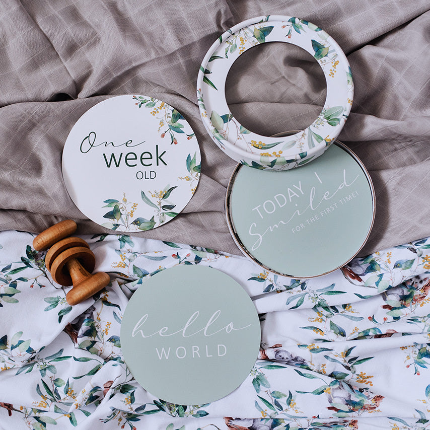 SNUGGLE HUNNY KIDS - REVERSIBLE MILESTONE CARDS (EUCALYPT & SAGE)