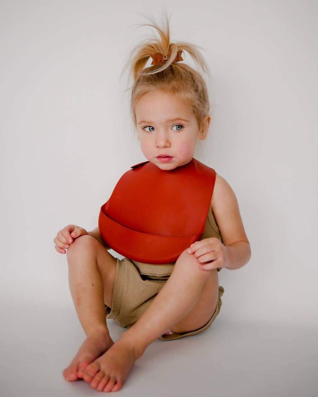 WE MIGHT BE TINY - CATCHIE BIBS - RUST & BEIGE (2 PACK)