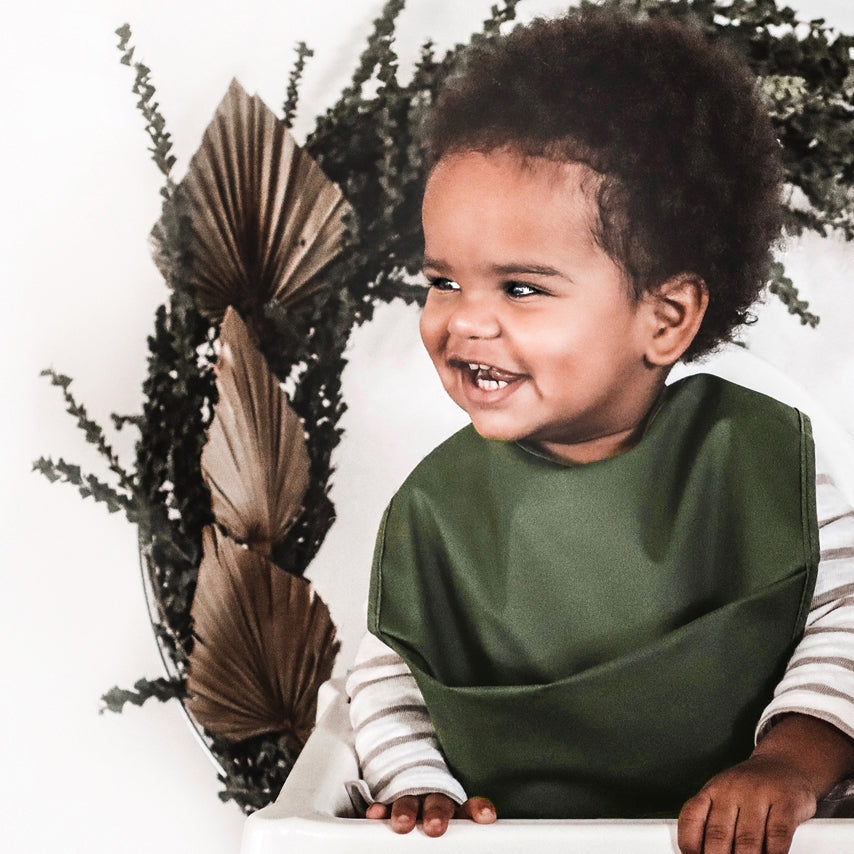 SNUGGLE HUNNY KIDS - WATERPROOF BIB (OLIVE)