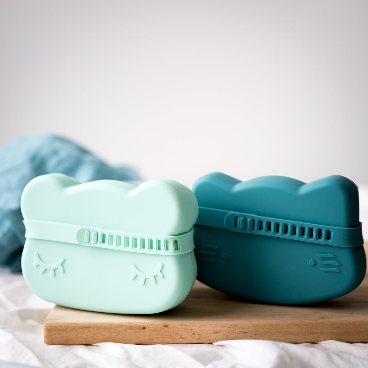WE MIGHT BE TINY - BEAR SNACKIE - VARIOUS COLOURS