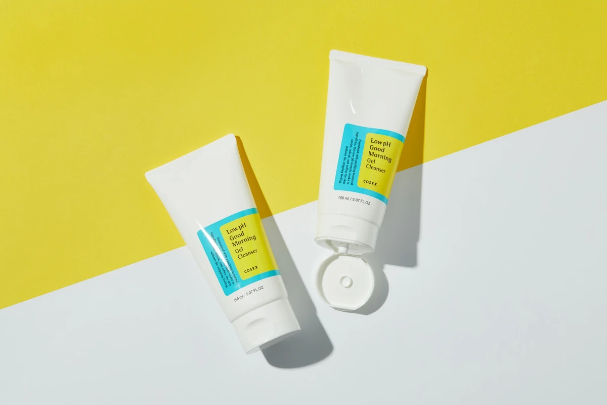 COSRX - LOW-PH GOOD MORNING GEL CLEANSER